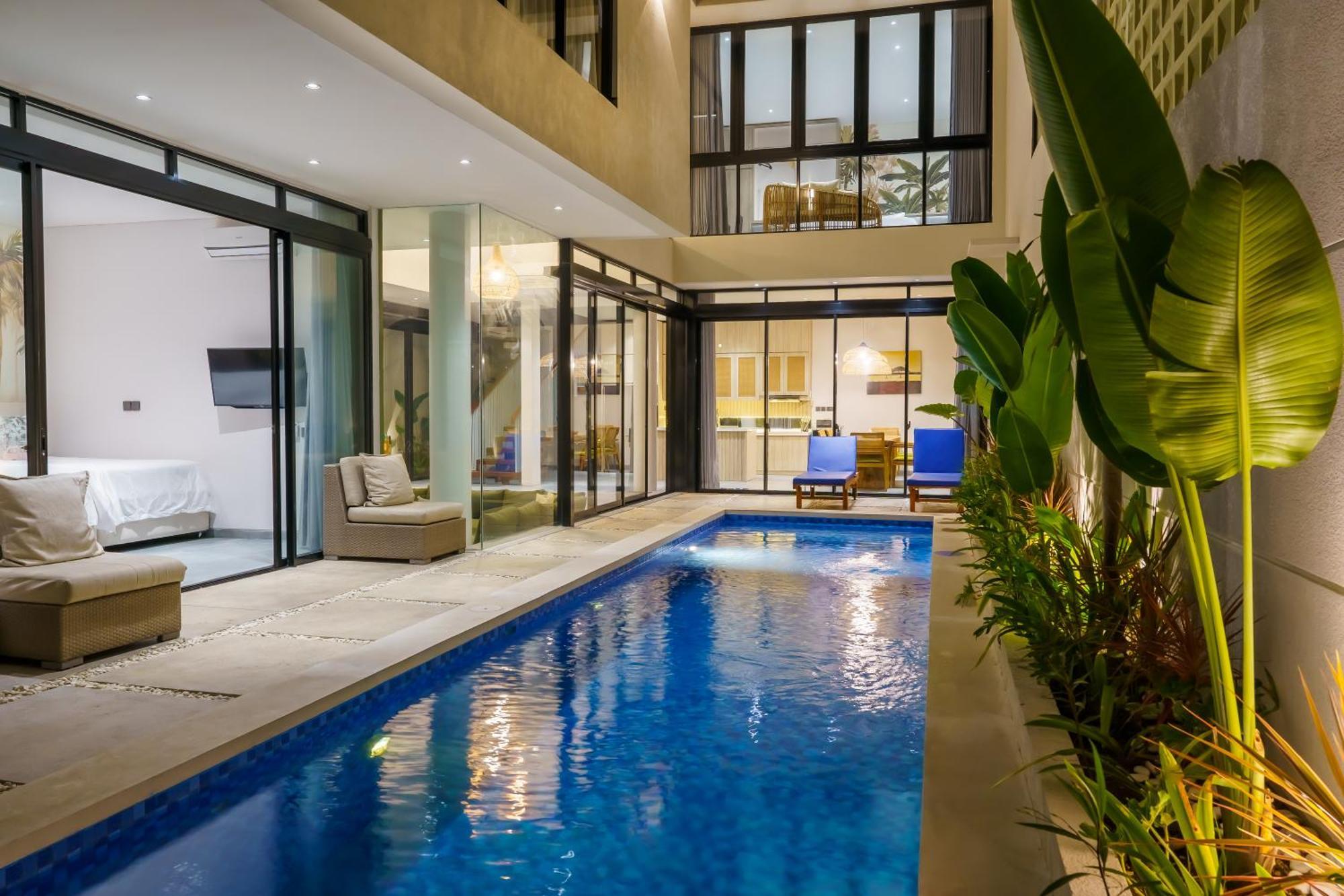 New 3 Bedroom With Rooftop * Seminyak (Bali)